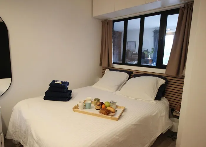 Beau & Grand T2, Balcon, Parking Au Calme Μπιαρίτζ